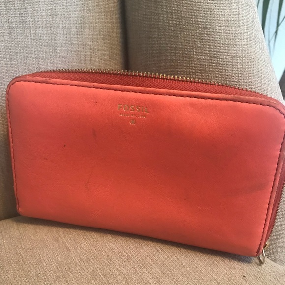 Fossil Wallet - Picture 1 of 2